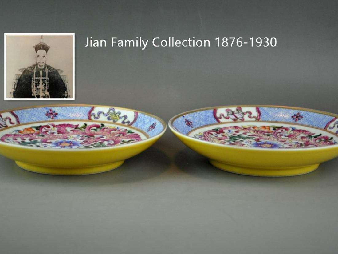 Pair Chinese famille rose plate s (1 of 8)
