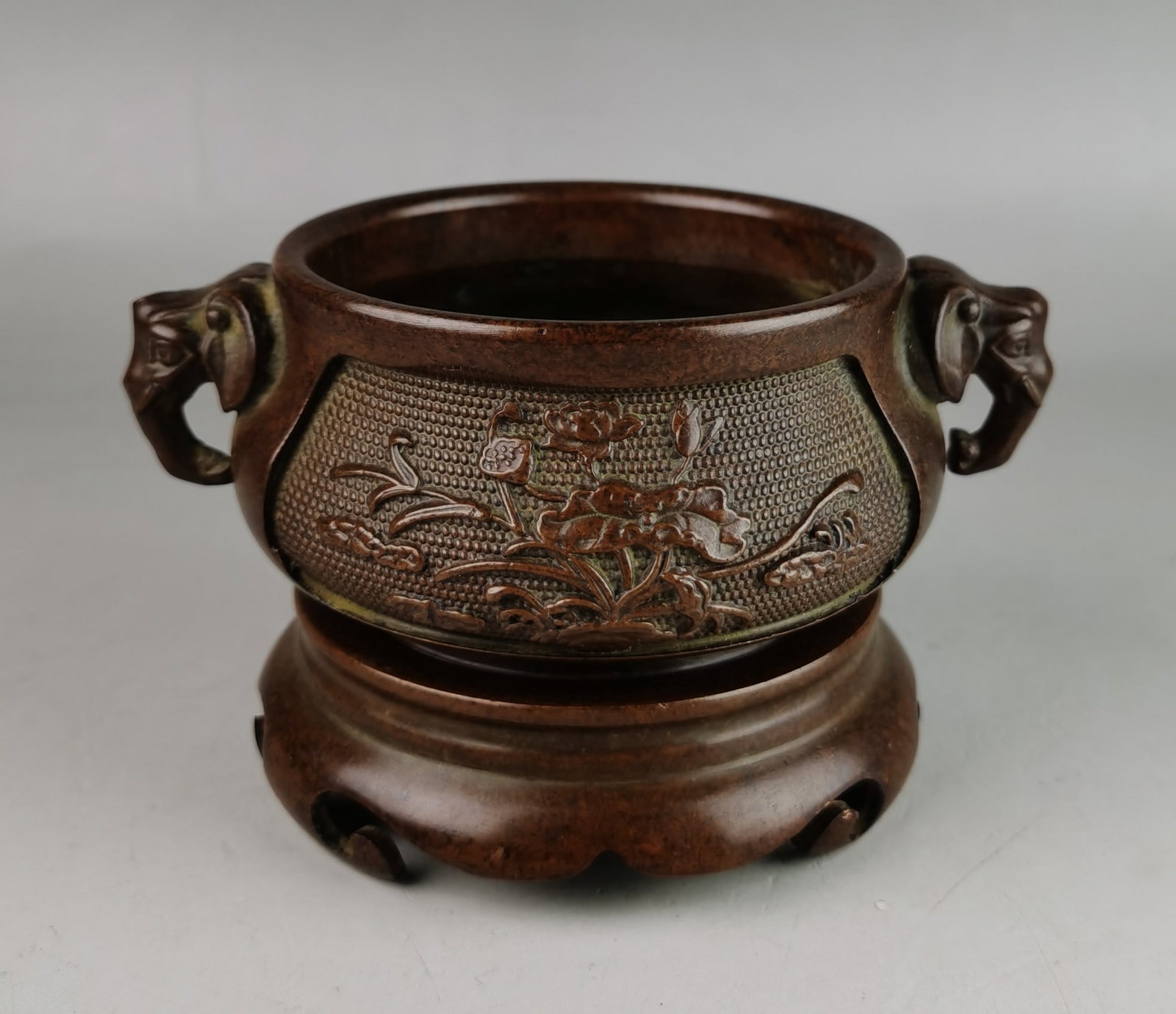 Chinese Qing bronze censer with bronze seat (1 of 7)