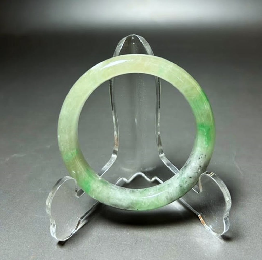 Chinese jadeite like bracelet (1 of 3)