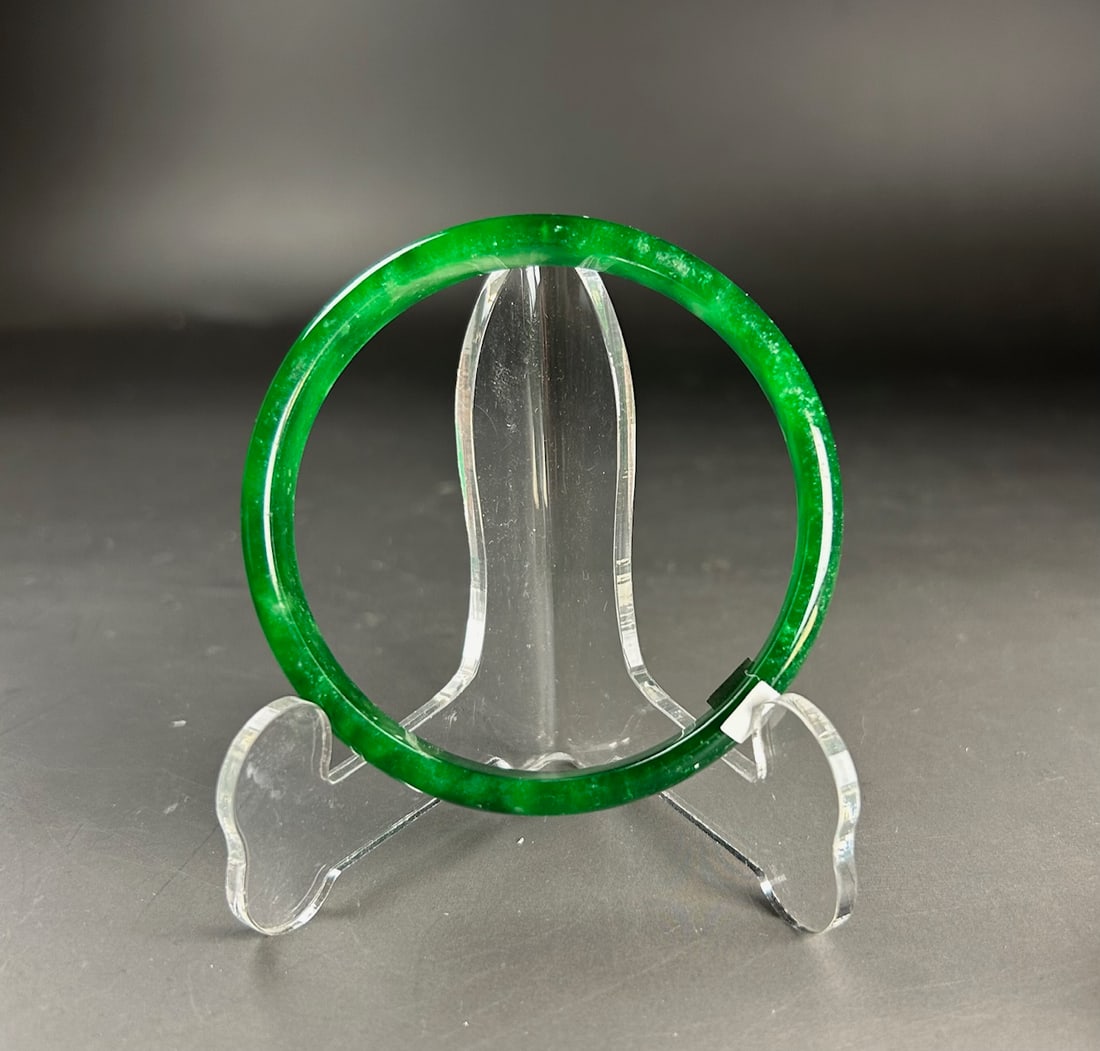 Chinese jadeite like bracelet (1 of 3)