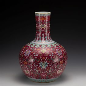 Large Chinese qing dynasty famille rose porcelain vase