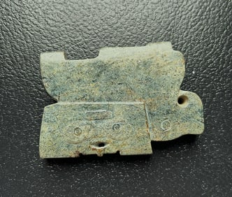 Chinese ancient ‘liang zhu’ jade
