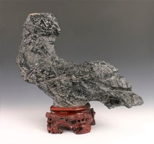 Chinese natural Lingbi stone bird like