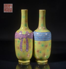 Chinese special ‘tao hua dong’-glazed double body porcelain vase