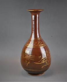 Chinese Ding-yao gilt brown-glazed porcelain vase