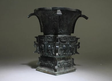 Chinese period bronze zun with inscription