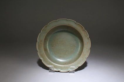 Chinese Ru type porcelain plate