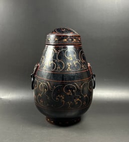 Chinese Lacquer jar with lid