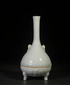 Rare Chinese Hutian type tripod incense burner