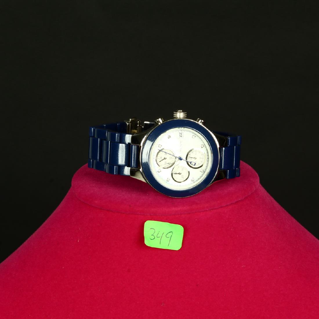 DKNY Ladies Designer Watch Blue NY 8067: NY 8067