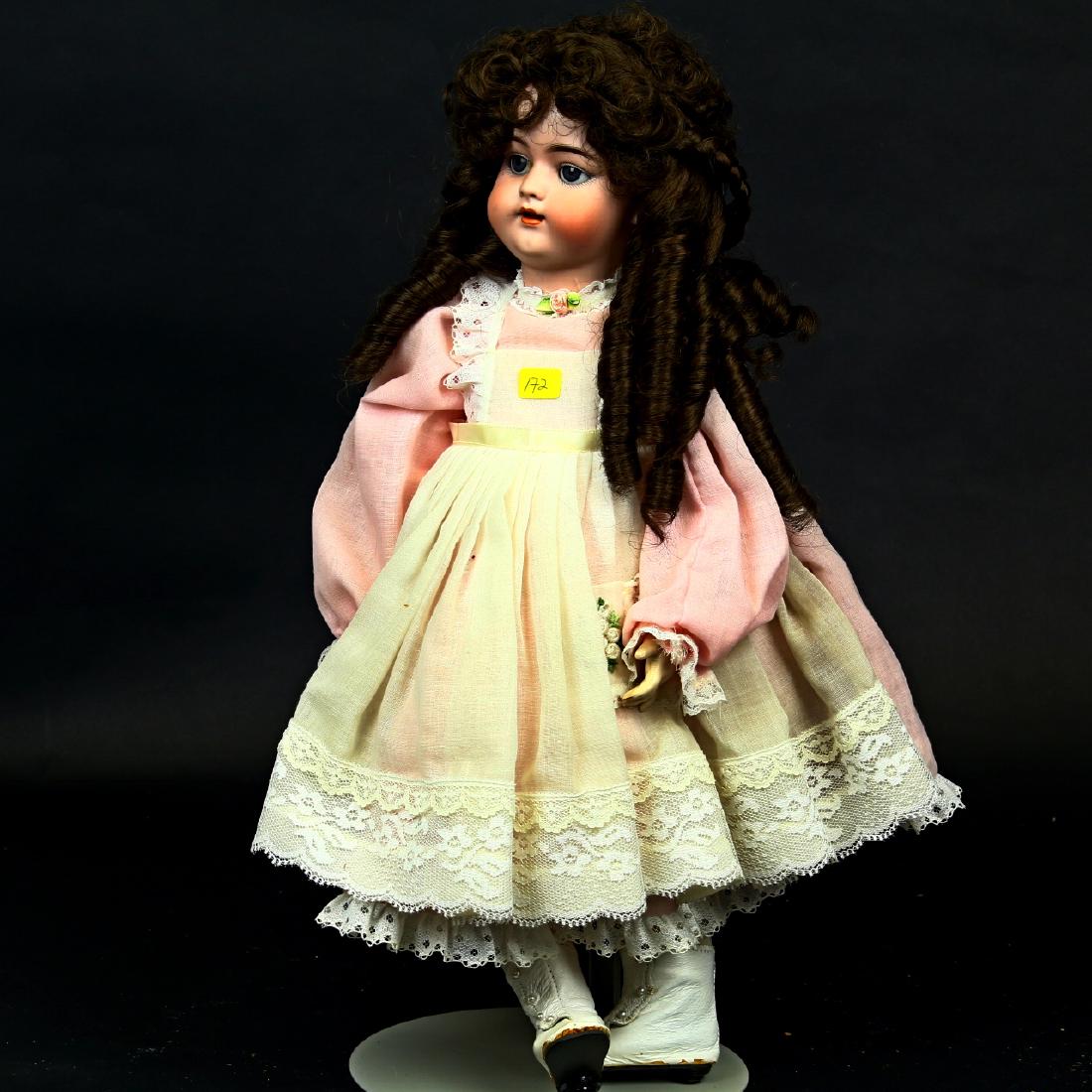 SH 1079 DEP Germany bisque jointed doll (1 of 2)