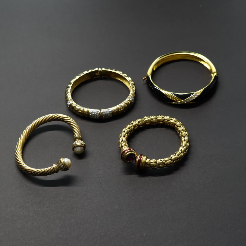 Gold Tone Lot Including Joan Rivers (1 of 5)