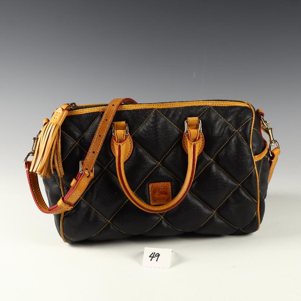 Dooney and Bourke quilted purse: Dooney and Bourke quilted purse in very good condition 13 inches length, 9 inches high, 6.5 inches depth