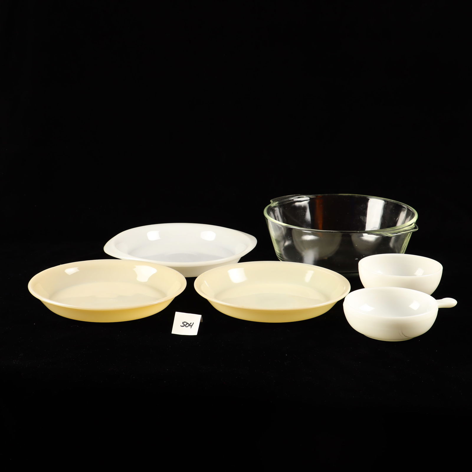 Lot of vintage Fire King, Pyrex, Glasbake dishes: Lot of vintage Fire King pie plates 2 pieces, Pyrex, Glasbake dishes