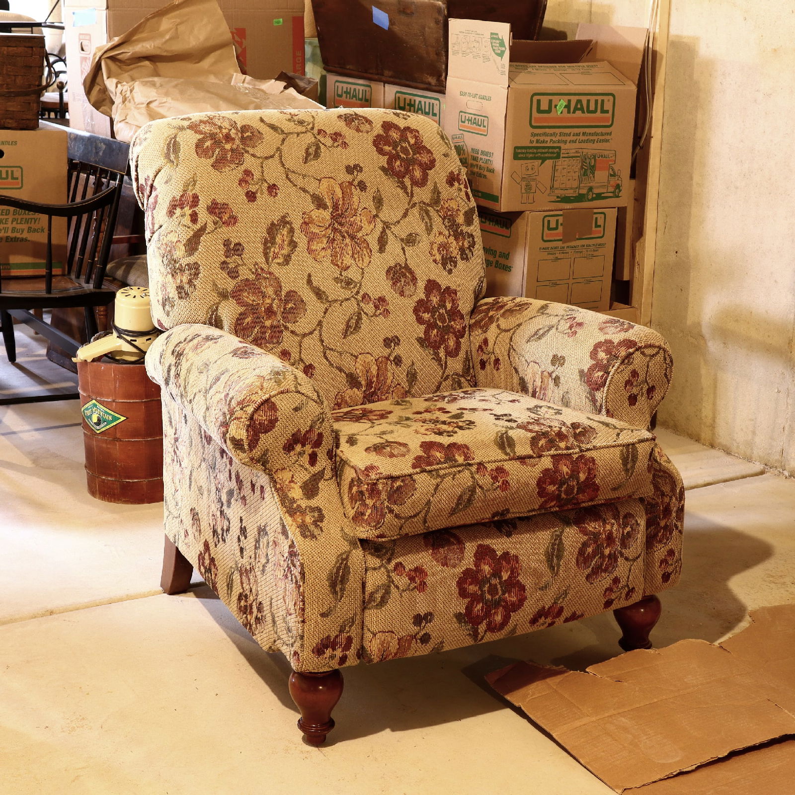 Lazy boy upholstered chairs deals