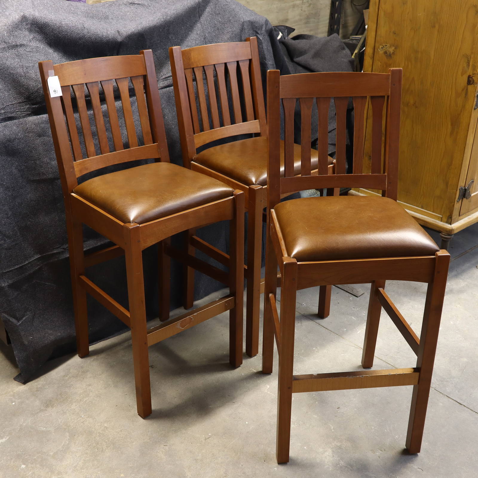Gustav Stickley Bar Stools & Counter Stools for Sale at Auction