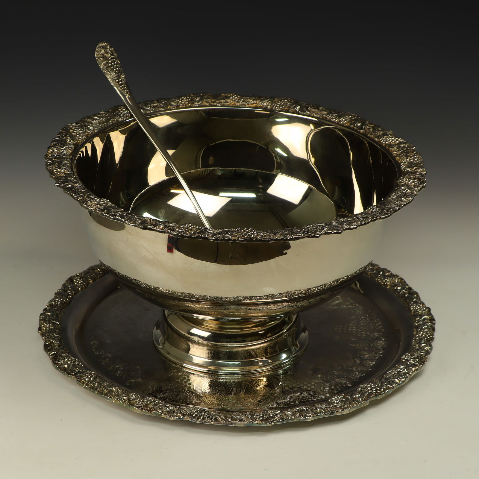Towle Large Silver Plate Punch Bowl Set (1 of 2)