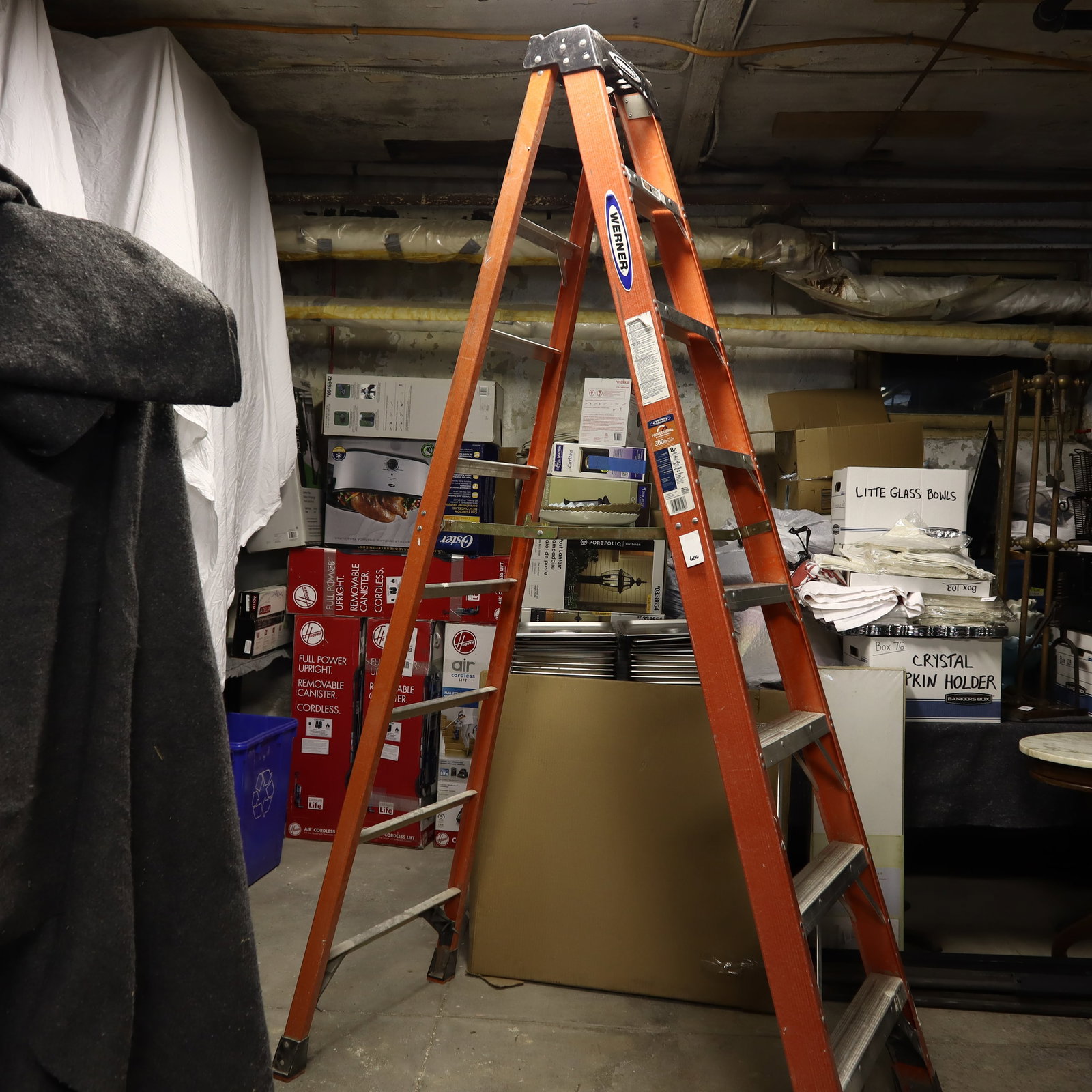 Werner 8 ft ladder (1 of 2)