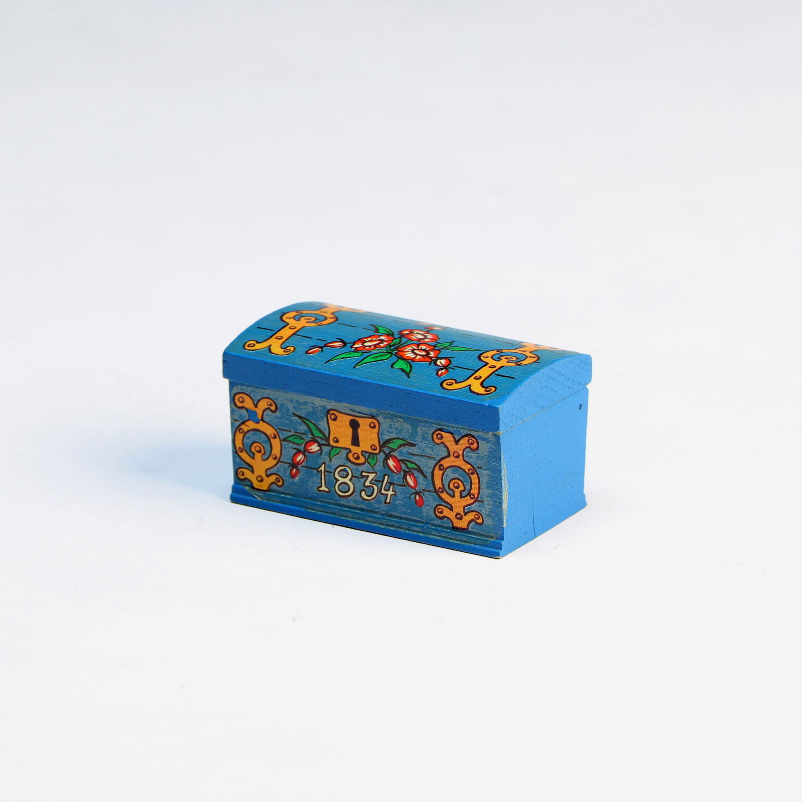 Vintage Hand Painted German Chest miniature (1 of 3)