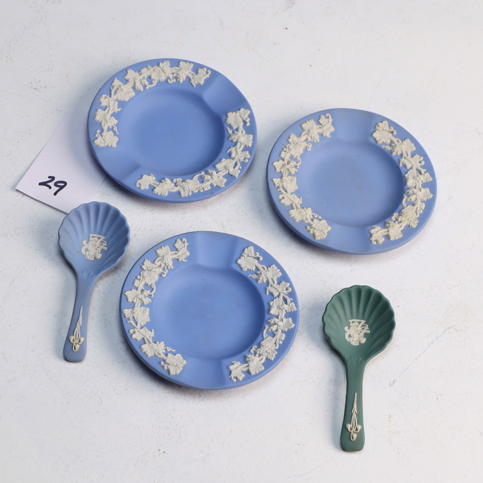 Five vintage Wedgwood Jasperware: Five vintage Wedgwood Jasperware 3.5 inches