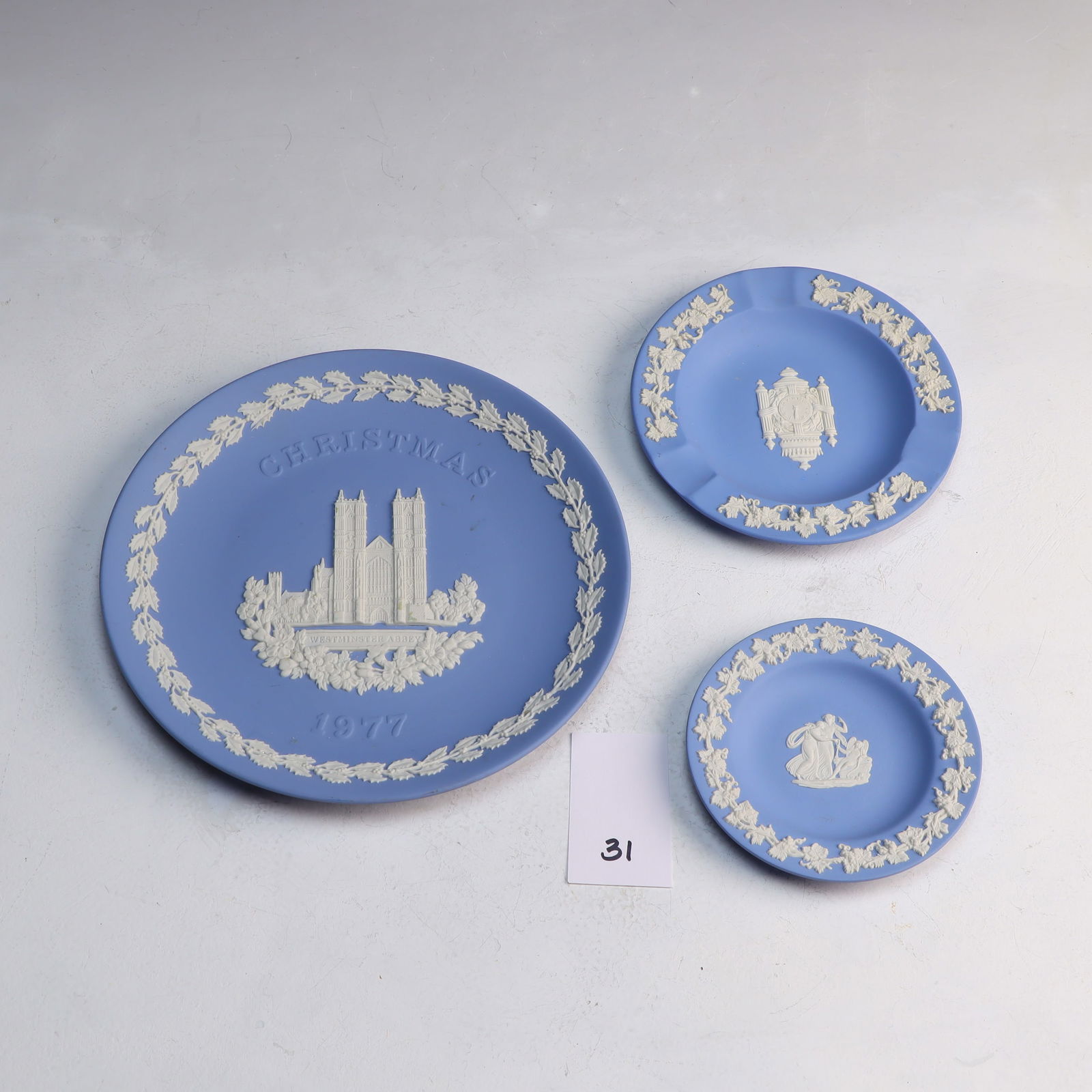 Three pieces of vintage Wedgwood Jasperware: Three pieces of vintage Wedgwood Jasperware 4.5, 5, 8 inches