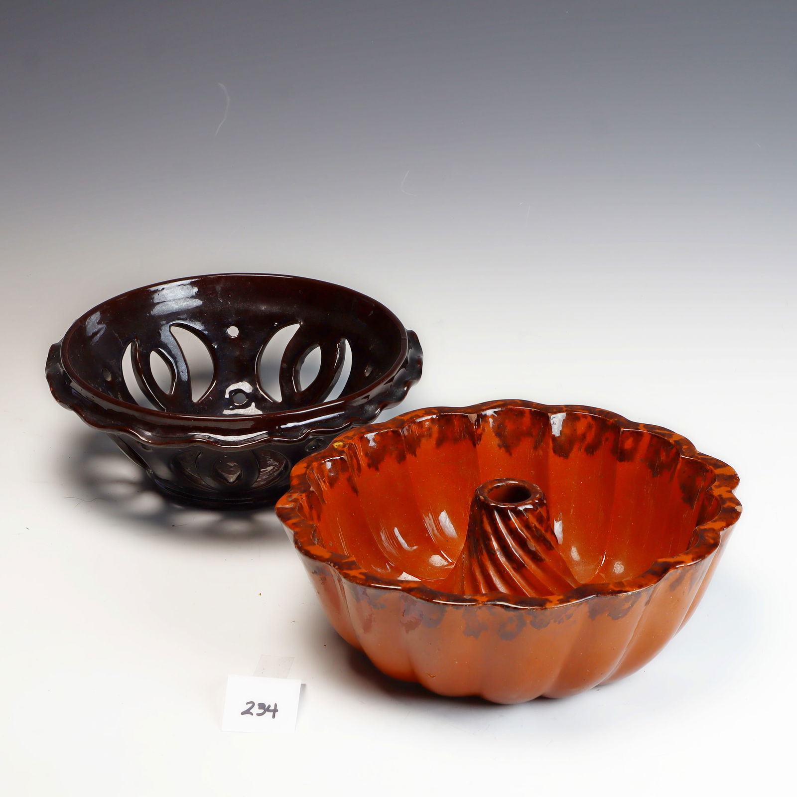 Redware thick Bundt pan and Brenninger fruit bowl (1 of 7)