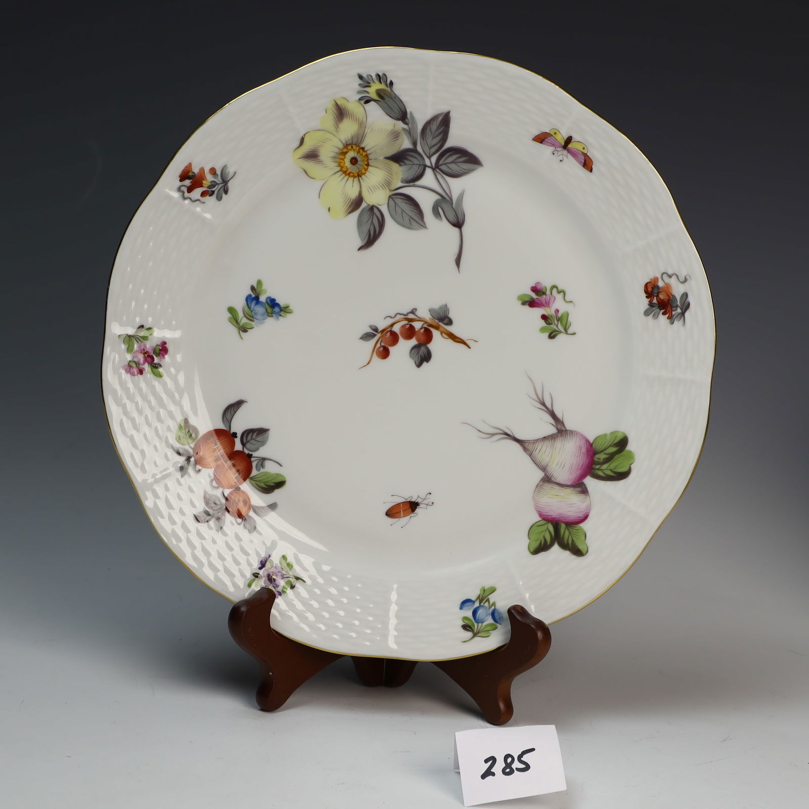 Herend plate 10 inches diameter (1 of 4)