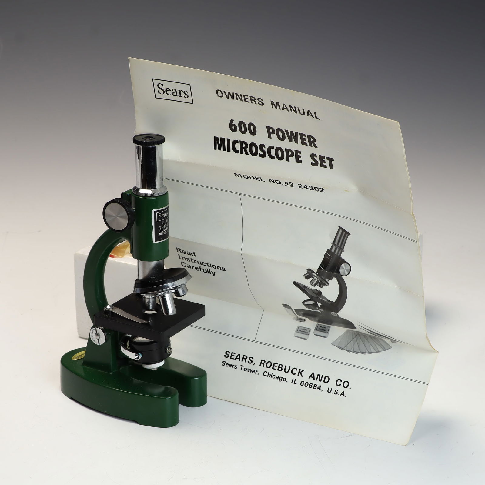Vintage made in Japan Microscope (1 of 4)