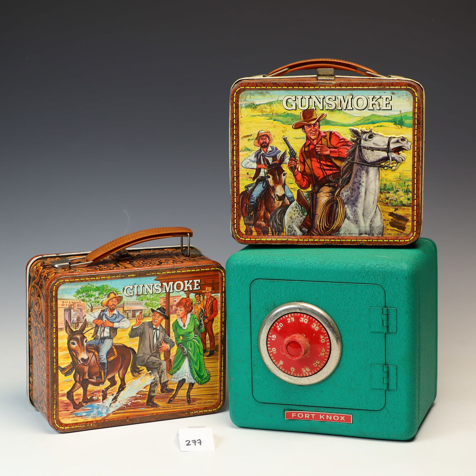 Vintage tin lunch boxes and Fort Knox toy safe (1 of 3)