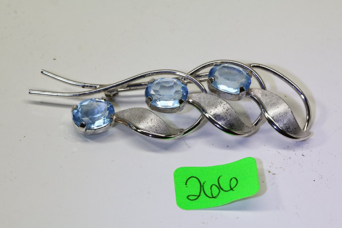 Van Dell Sterling Blue Rhinestone Leaf Pin (1 of 1)