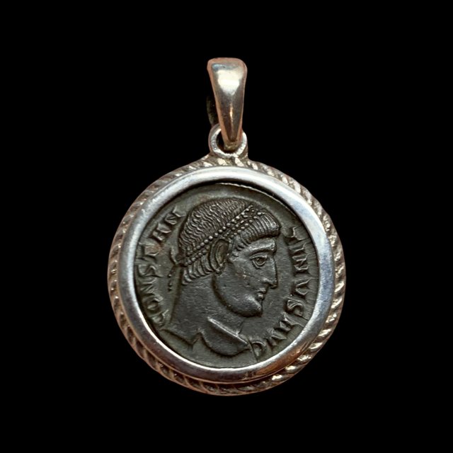 Ancient Roman coins Constantine I  pendant. (1 of 2)
