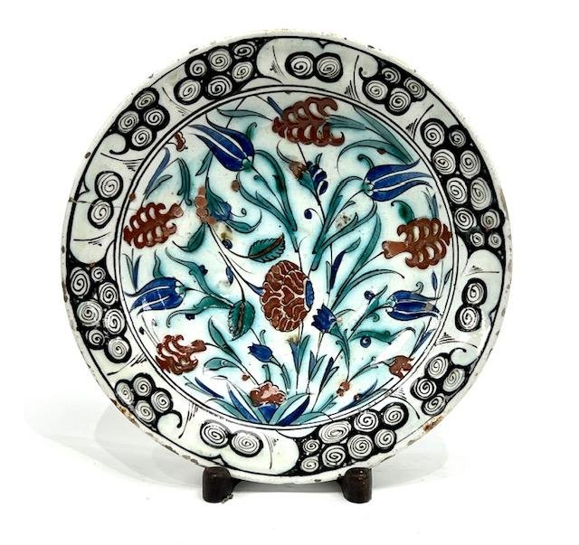 Rare Turkish Ottoman Iznik Ceramic Charger 17th Century (1 of 7)