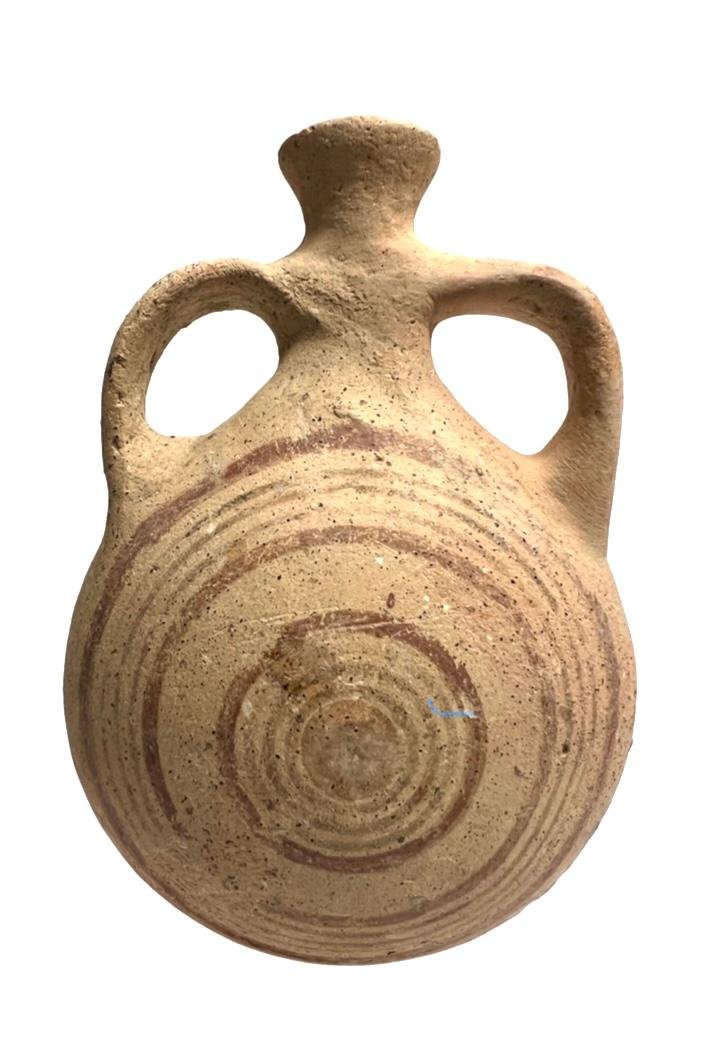 Ancient Late Bronze Age terracotta pilgrim's flask. (1 of 4)