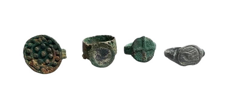 Lot Of 4 Roman Bronze Rings.: Lot Of 4 Roman Bronze Rings, Ca 1st -5th century AD.