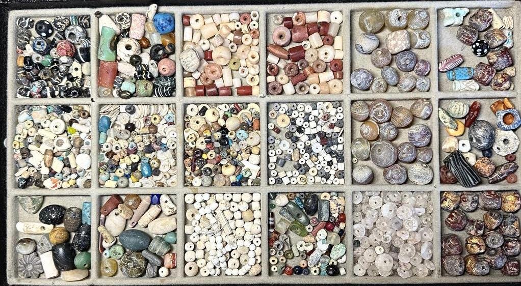 Roman Stone and Glass Beads Collection. (1 of 7)