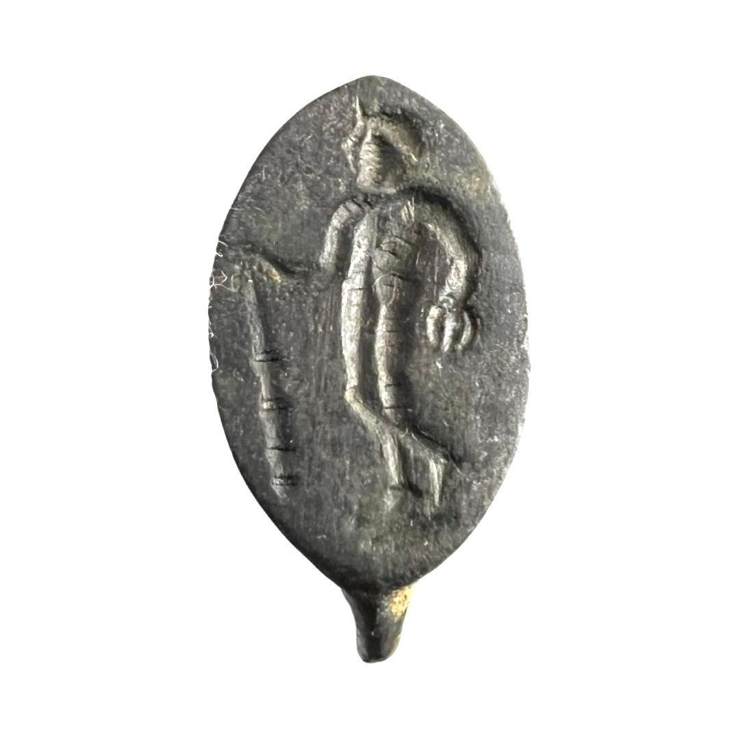 Ancient Roman bronze ring. (1 of 3)