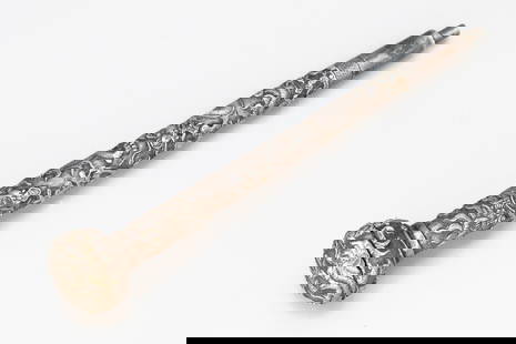 Antique Chinese Export Silver Umbrella Parasol Handle, Celestial Dragon Pattern: An Early 20th Century Chinese Exports High Grade Silver Repousse Umbrella Handle. Fully Ornate With Celestial Dragon Motifs And Chinese Characters For Longevity And Good Luck. Rich Details. Patina