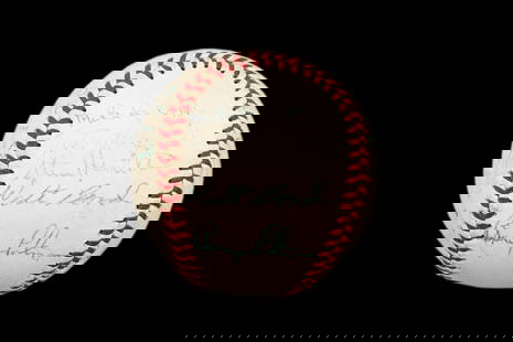 Baseball Hand Written Signatures, Sports Collectibles Memorabilia, Autographed Ball: A Vintage Baseball Ball With Several Handwritten Signatures All Around. Used, Vintage Item With Signs Of Age And Wear. SKU-HD100RS-1 We Do Not Authenticate The Item Here For Auction. We Solely Rely