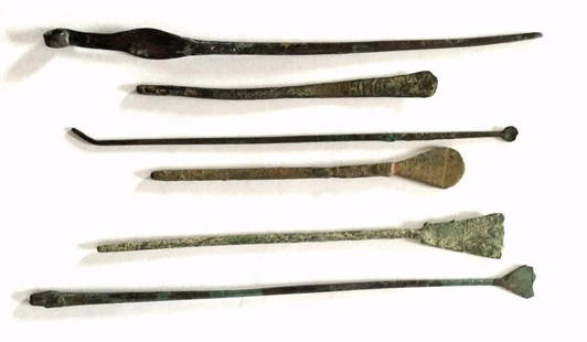 Lot of 6 Ancient Roman Bronze medical Instrument.: Lot of 6 Roman Bronze medical Instrument, 100 AD - 300 AD , nice beautiful green patina, Intact.Size : 15 cm x 13 cm