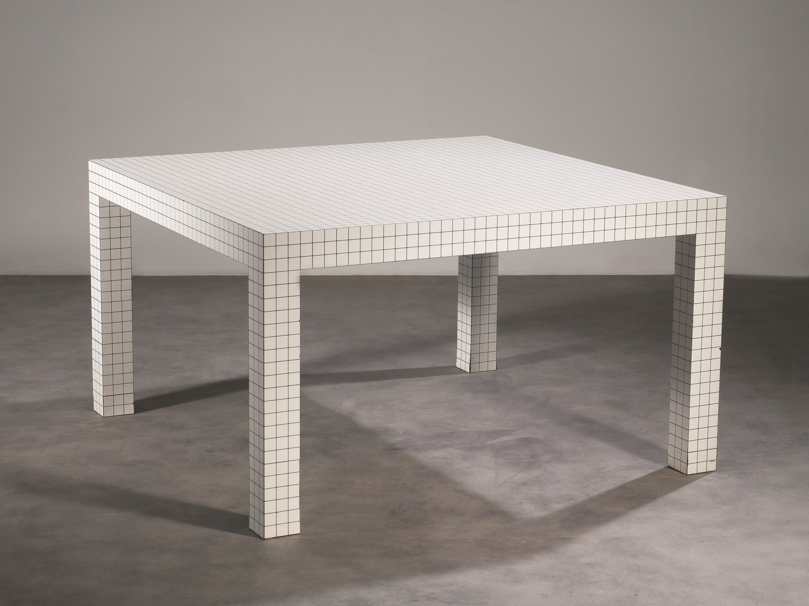 Superstudio TAVOLO QUADERNA in legno, laminato plastico: Superstudio TAVOLO QUADERNA in legno, laminato plastico Produzione Zanotta, Italia, 1970 circa cm 126x126x72 A «QUADERNA» TABLE, LAMINATED WOOD STRUCTURE Bibliografia d