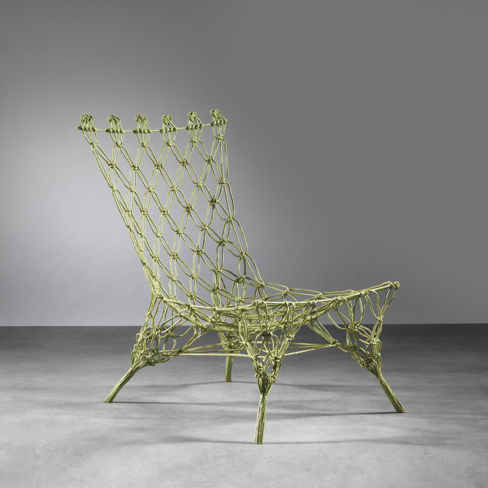 Marcel Wanders (Boxtel, 1963) KNOTTED CHAIR,: Marcel Wanders(Boxtel, 1963) KNOTTED CHAIR, CARBON COVERED WITH ARAMIDE FIBRE CORD, EPOXY RESIN SEDIA MODELLO KNOTTED CHAIRcorda in fibra di carbonio rivestita di aramide, resina epossidica nei toni d
