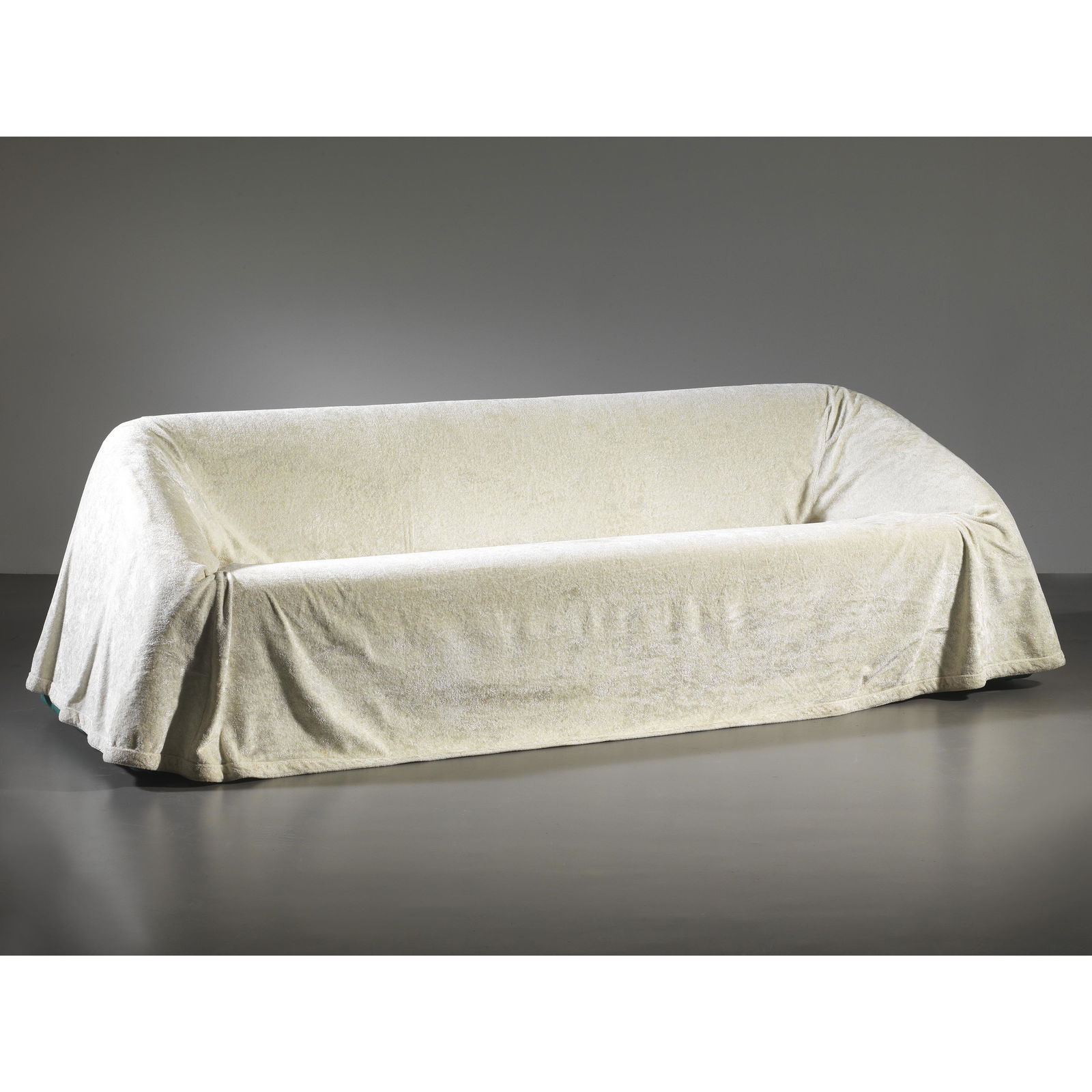 Kazuhide Takahama<br>(Giappone, 1930 - Bologna, 2010)<br>MANTILLA SOFA (1 of 1)