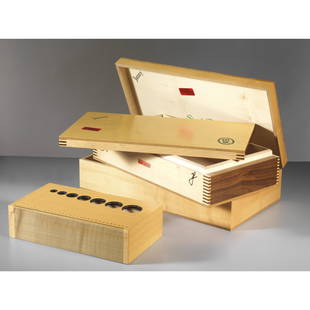 Richard Hutten THREE WOOD BOXES : TRE SCATOLE in legno Produzione Droog Design & Picus, Olanda, 1998 cm H8,5xL33xP18 cm H12xL48xP25 cm H13xL50xP27