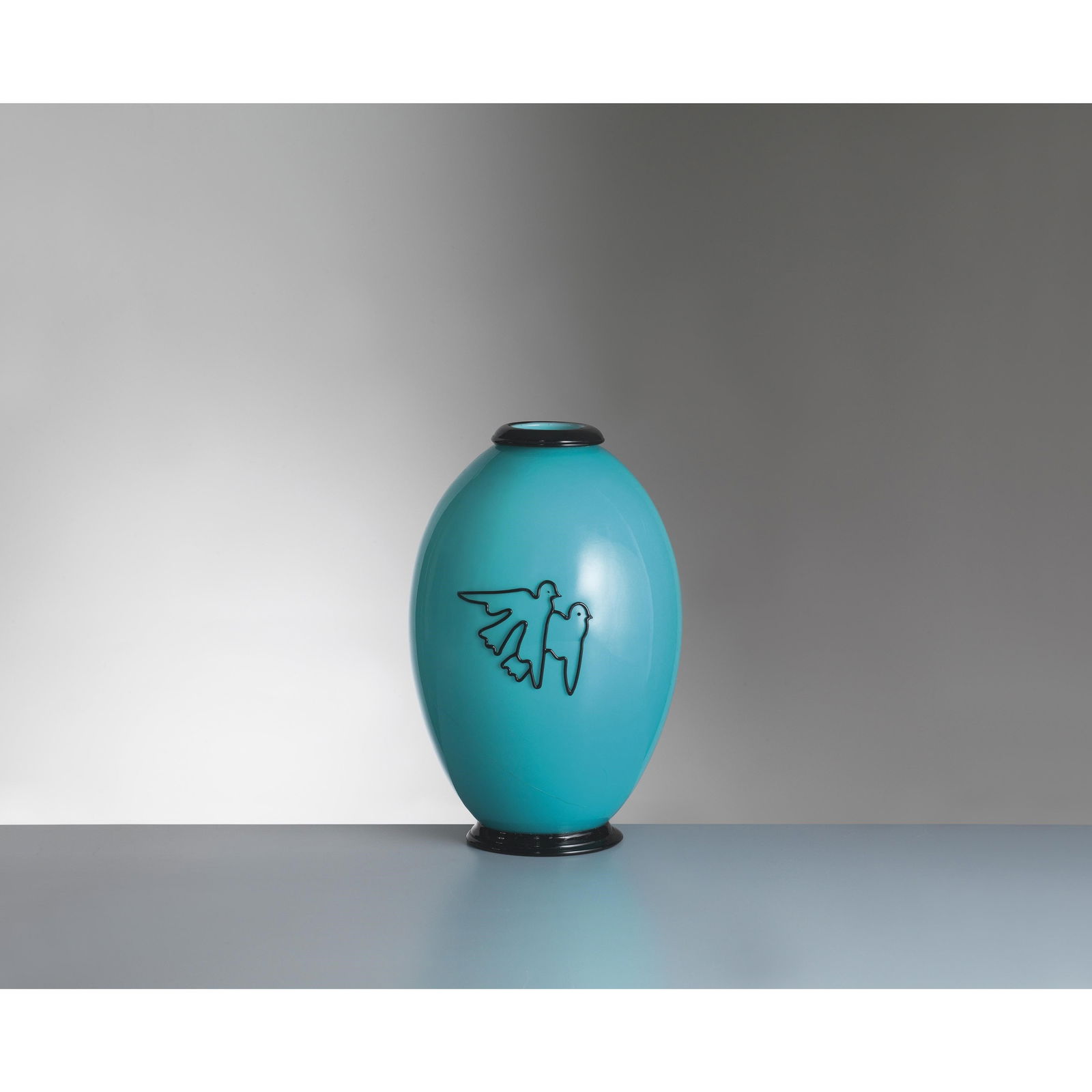 Tomaso Buzzi TURCHESE SERIES GLASS VASE (1 of 2)