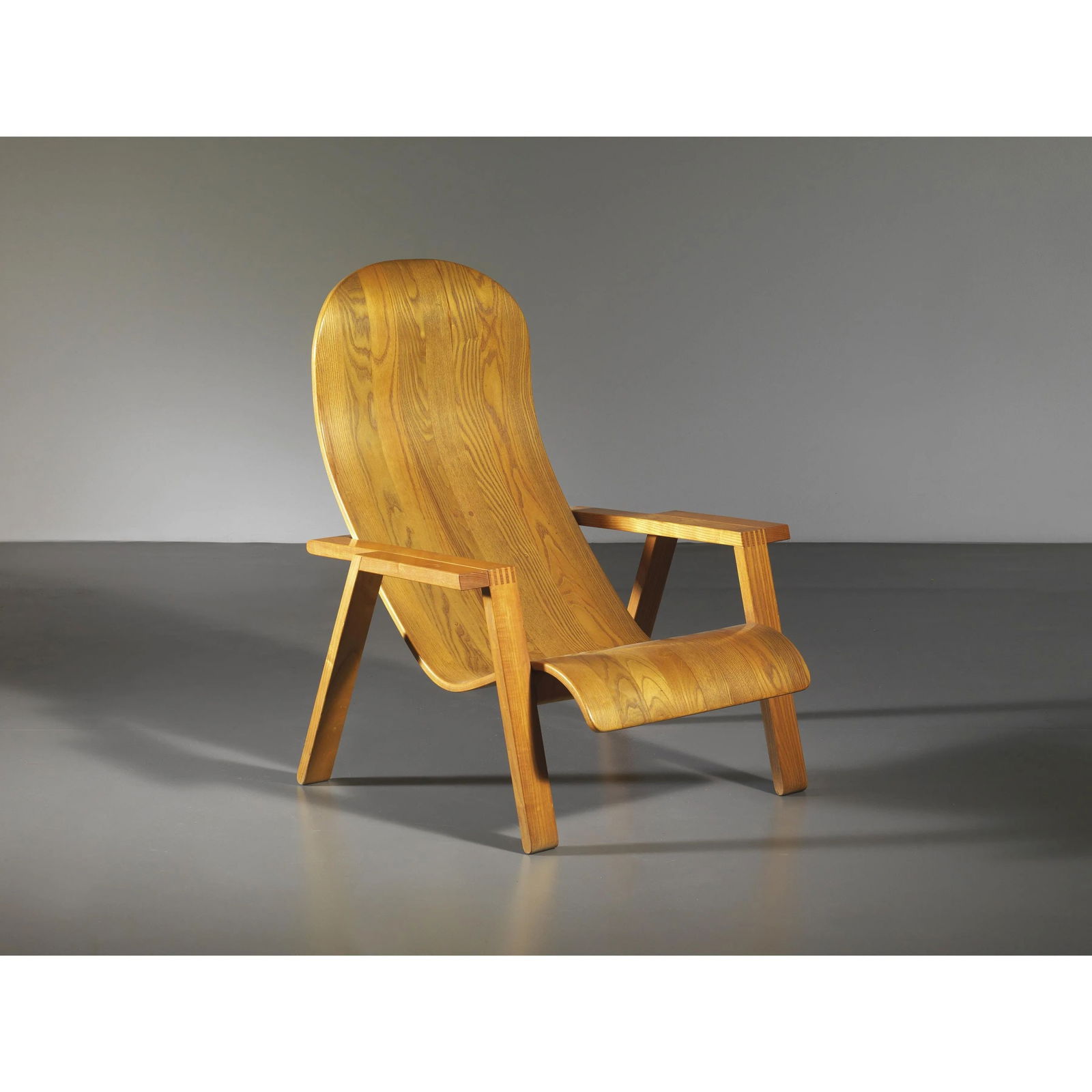 Roberto Pamjo e Renato Toso CURVED PLYWOOD CHAISE LONGUE (1 of 1)