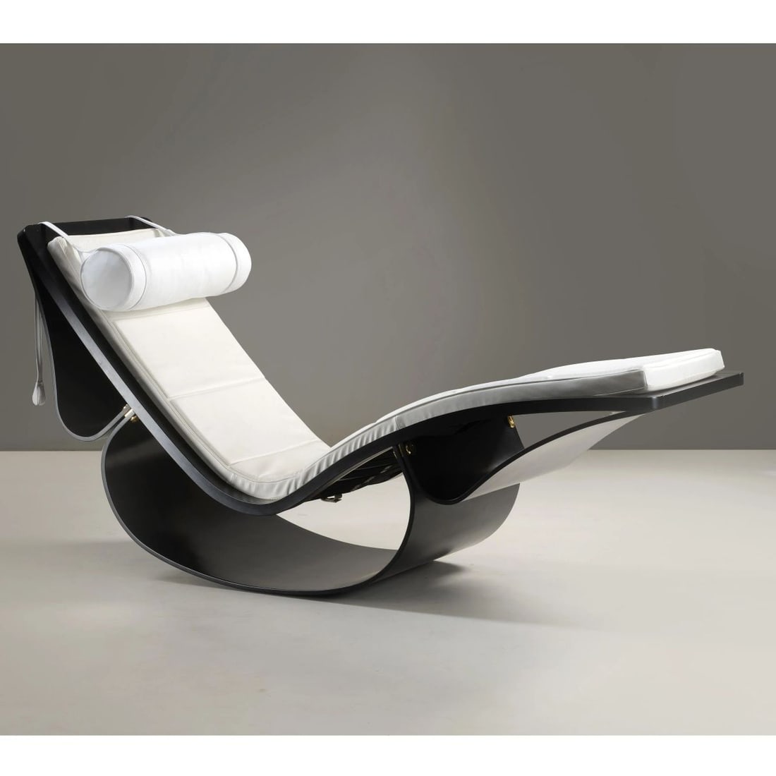 Oscar Niemeyer «RIO» CHAISE LONGUE (1 of 2)