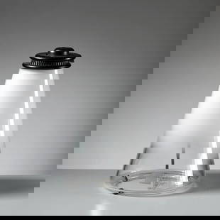 Ezio Didone «CONETTO» TABLE LAMP: Ezio Didone (Milano, 1939) «CONETTO» TABLE LAMP LAMPADA DA TAVOLO MODELLO CONETTO in vetro e metallo etichetta del produttore sul lato Produzione Arteluce, Italia, 1970 circa alt. cm 28,5 e diam. cm