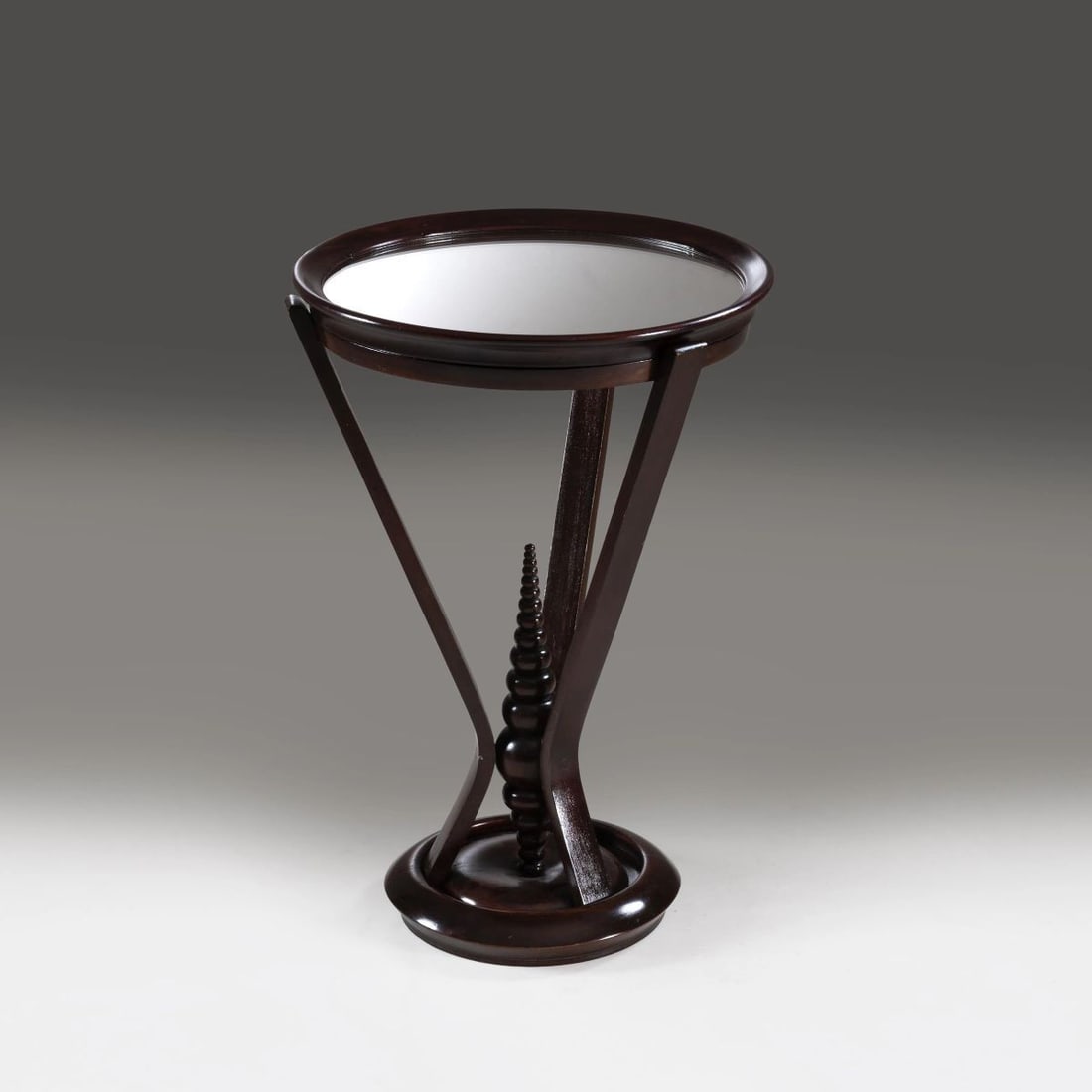 WOODEN LOW TABLE, REMOVABLE MIRRORED TOP: WOODEN LOW TABLE, REMOVABLE MIRRORED TOP TAVOLO BASSO CON RIPIANO A SPECCHIO REMOVIBILE in legno e specchio Produzione Italia, 1940 circa alt. cm 60,5 e diam. cm 42 