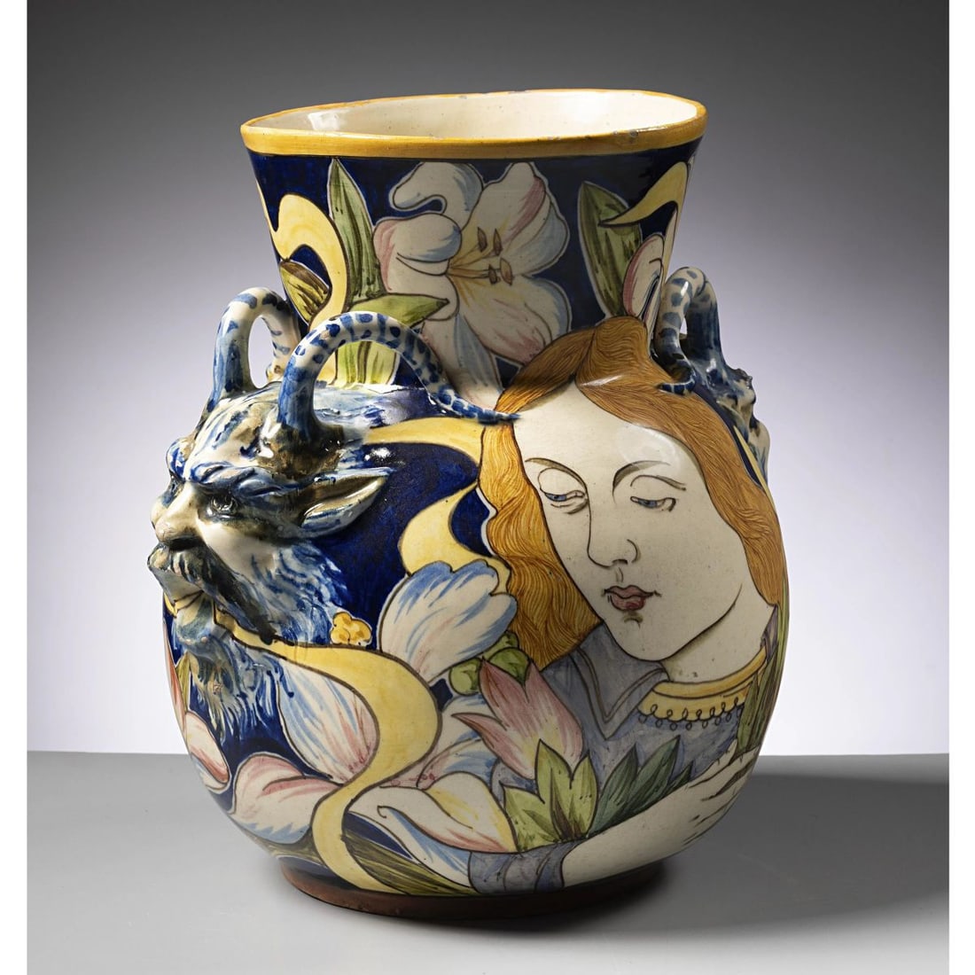 Torquato Castellani: Torquato Castellani (Roma, 1843 - 1931) CERAMIC VASE VASO in ceramica Produzione Italia, 1900 circa firma del produttore sul fondo cm H29xL30xP23 Bibliografia