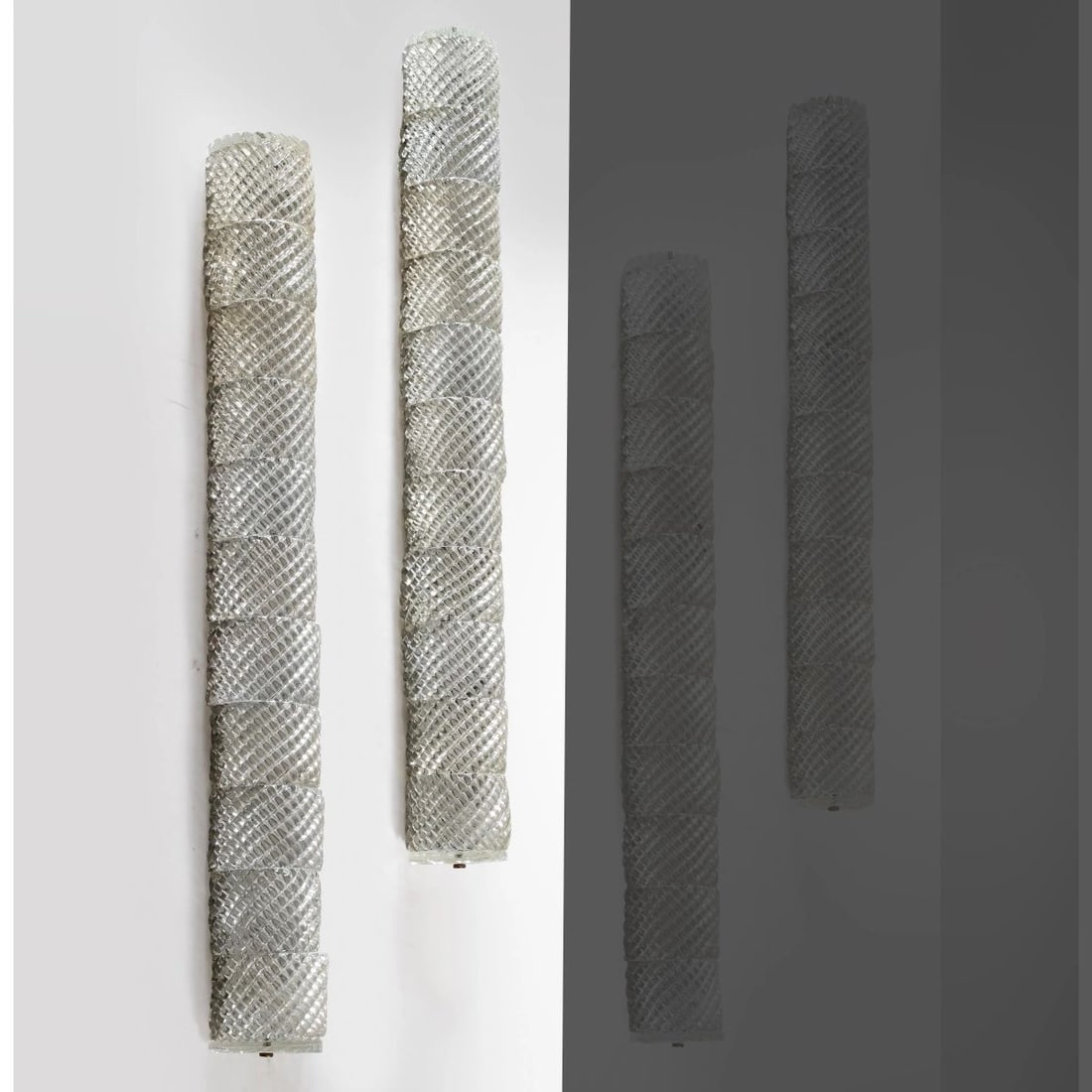 Barovier & Toso: Barovier & Toso A COUPLE OF APPLIQUES COPPIA DI APPLIQUES in vetro Produzione Italia, 1940 circa cm H9xL12xP101 